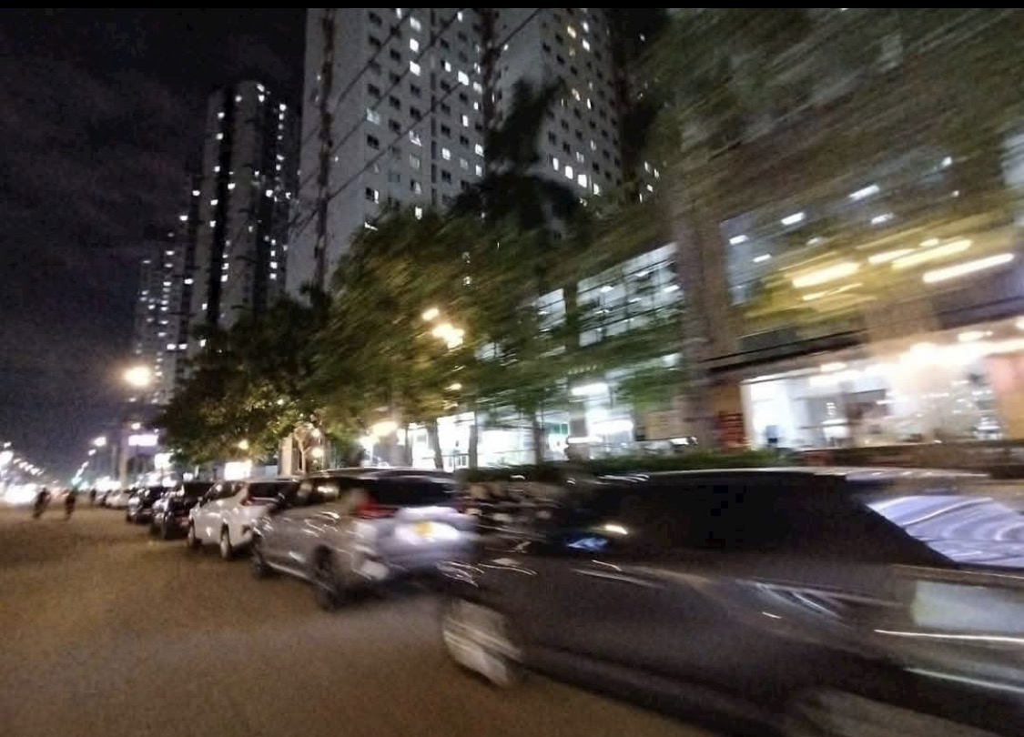   NHÀ MẶT TIỀN NGAY TTTM PARC MALL  SIÊU THỊ AEON CAO LỖ 4 TẦNG 4x20 CHỈ 13 TỶ xíu