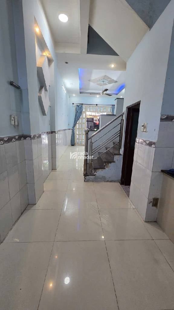 BÁN NHÀ HƯƠNG LỘ 3 64M2 5.X TỶ BTCT HẺM XE HƠI GẦN AEON TÂN PHÚ 