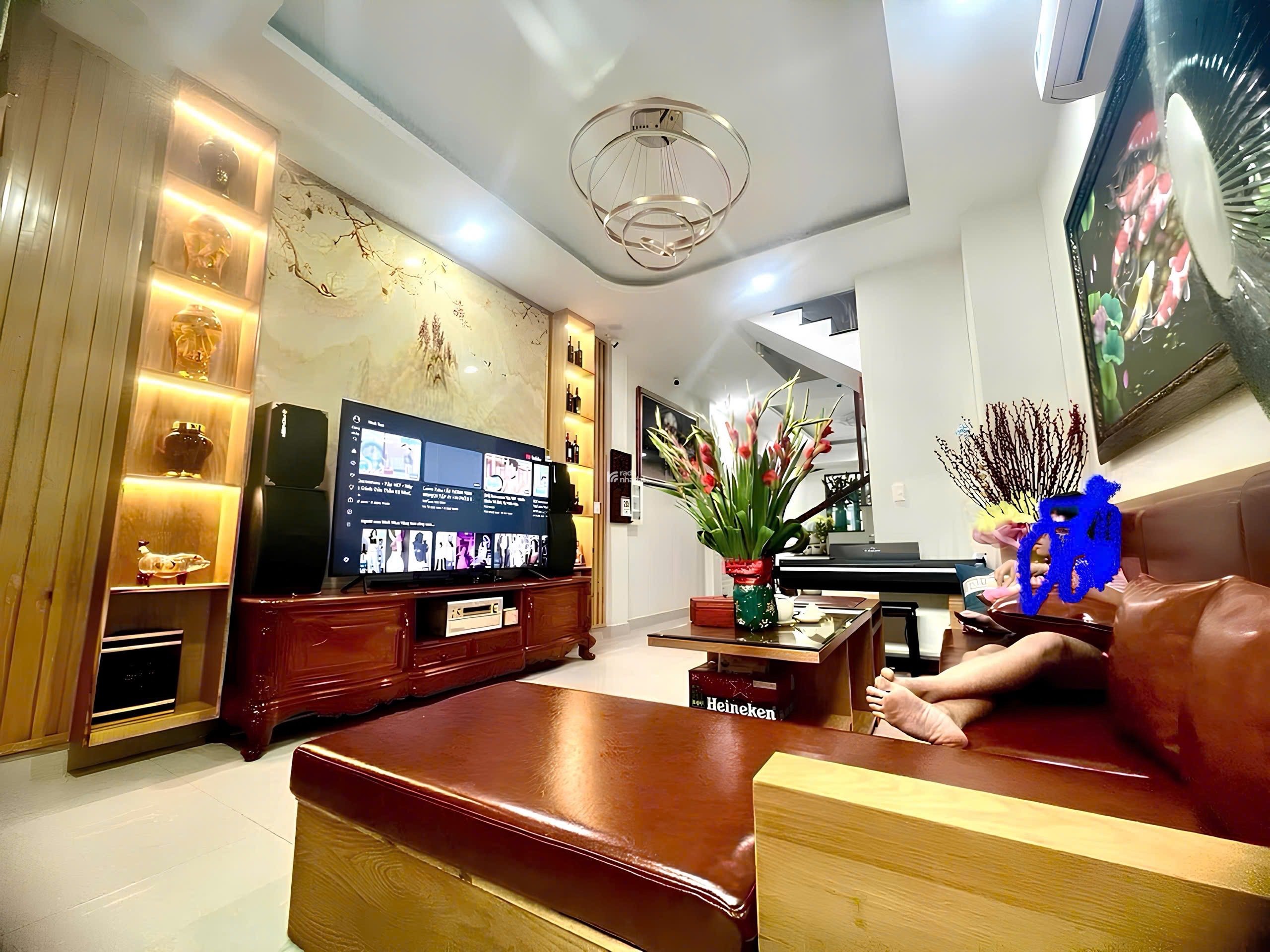 Đường Xe Hơi - DT: 4x15 (60m2) - Cạnh Đầm Sen - Nhà Đúc 4 Tầng - Chỉ 7tỷ xíu