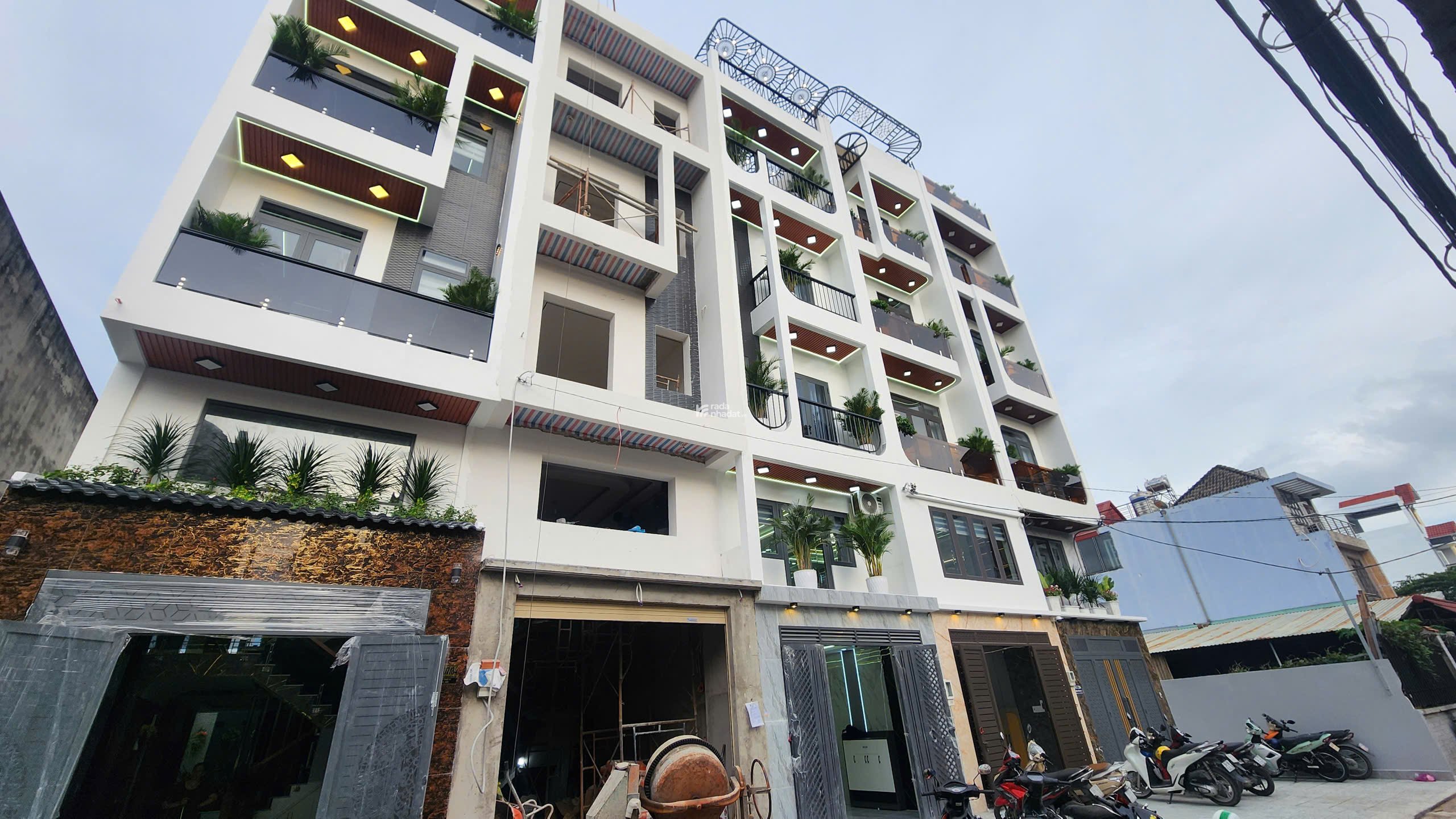 DÃY 5 CĂN NHÀ PHỐ CAO CẤP MỚI 100% - ĐƯỜNG TA13, LÊ THỊ RIÊNG, P.THỚI AN, Q.12