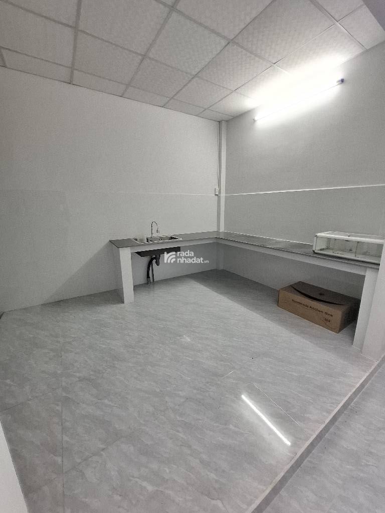 Bán nhà mới vào ở ngay nhỉnh 5 tỷ, 74m2 nở hậu, 4PN, gần trung tâm Quận 8, SHR