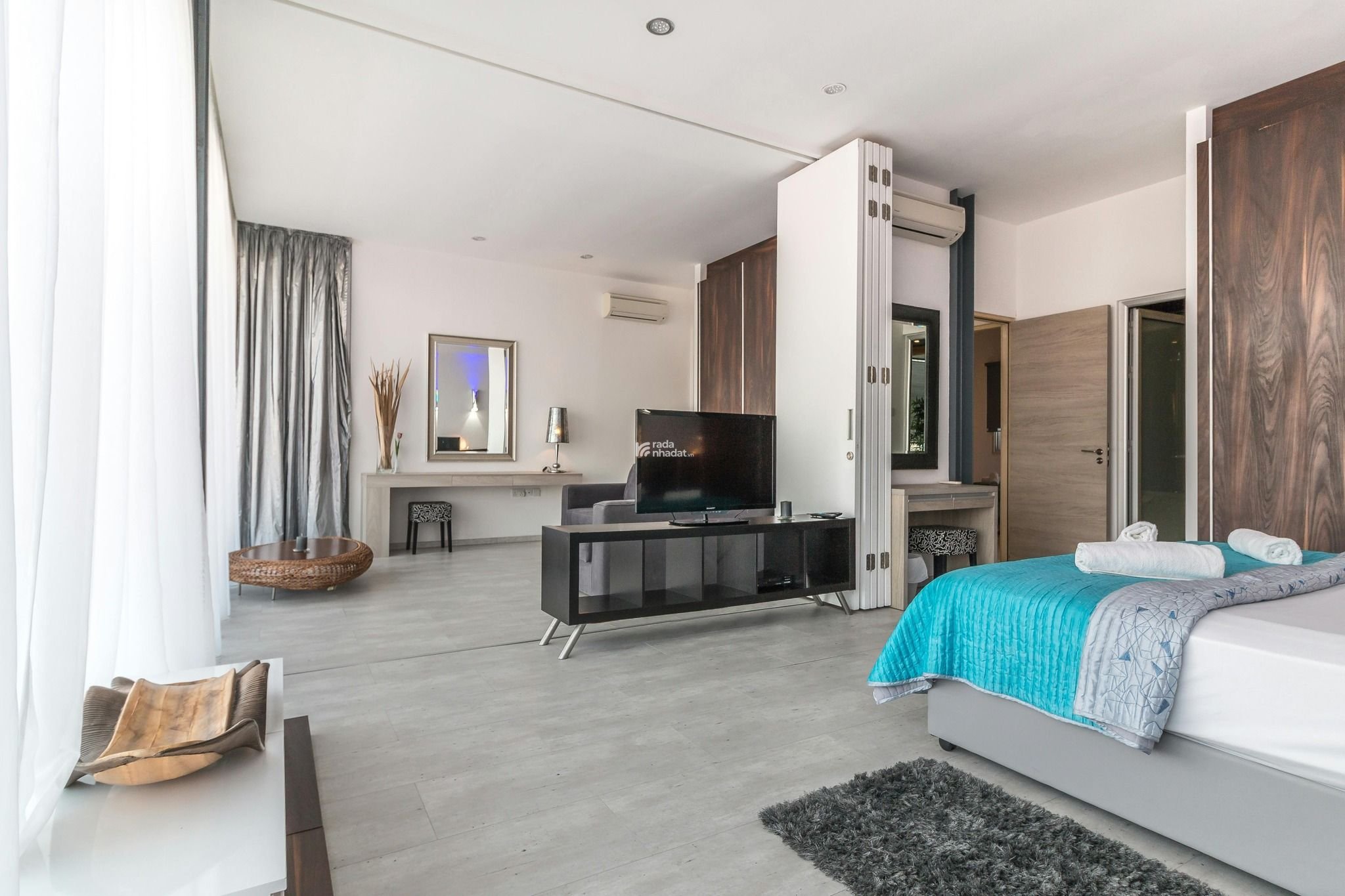 Nhà em cho thuê căn hộ 118m2, 2pn full giá 18tr, 3pn full 150m2 giá 28tr toà E Golden Westlake