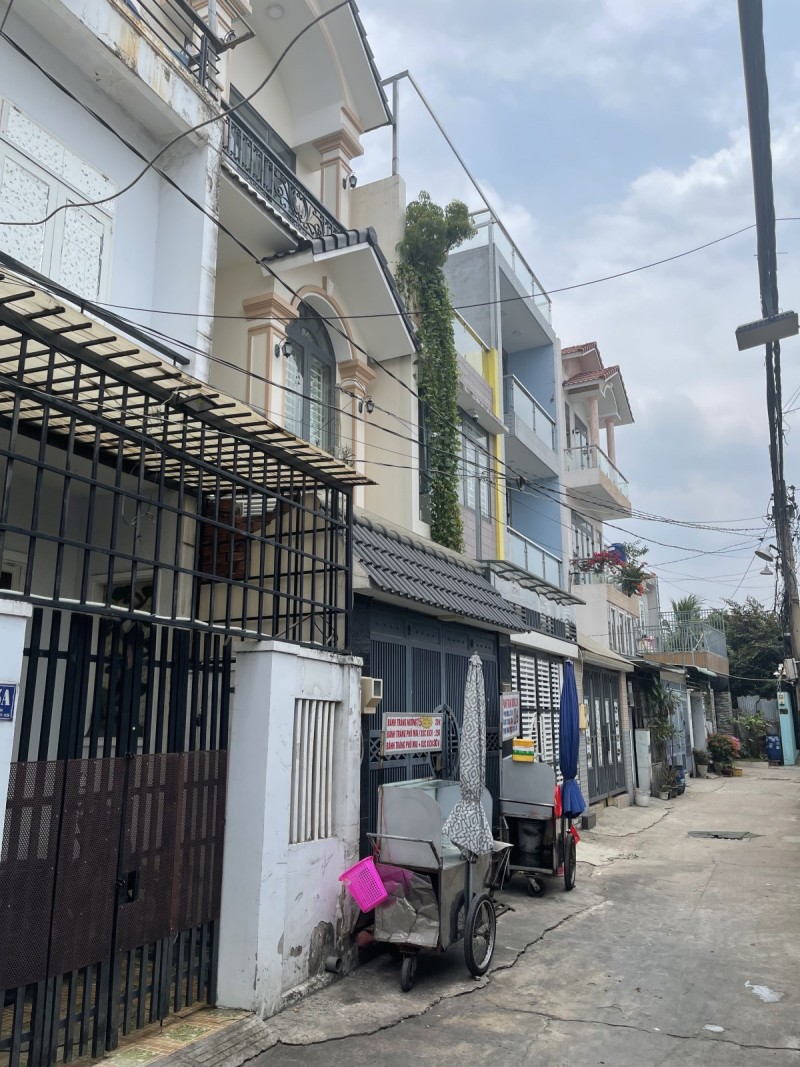 Bán Nhà Trọ 100m2 Long Thạnh Mỹ - Ngang 5.4m - Thu Nhập 10Tr/Tháng