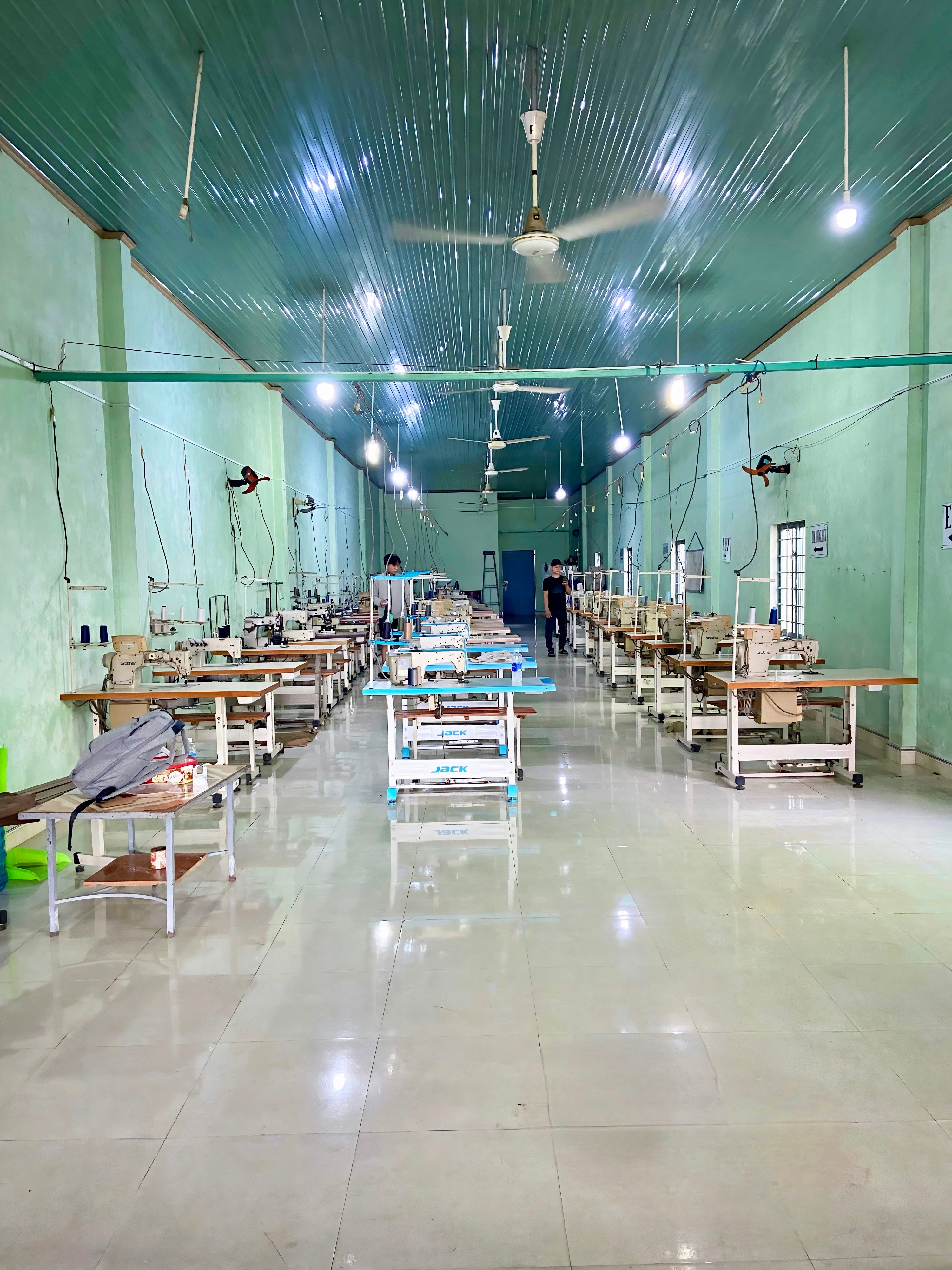 Mặt bằng cho thuê kinh doanh 6*50300 m2