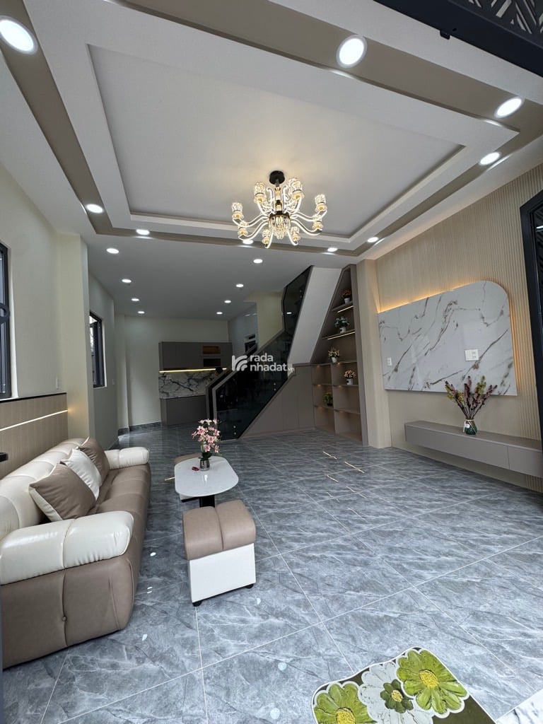 BÁN NHÀ MỚI 3 TẦNG NỘI THẤT CAO CẤP HẺM XE TẢI CHỈ 5.75 TỶ NGAY BÀ HOM THÔNG TÂN HÒA ĐÔNG QUẬN 6