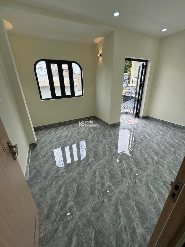 BÁN NHÀ MỚI 3 TẦNG NỘI THẤT CAO CẤP HẺM XE TẢI CHỈ 5.75 TỶ NGAY BÀ HOM THÔNG TÂN HÒA ĐÔNG QUẬN 6