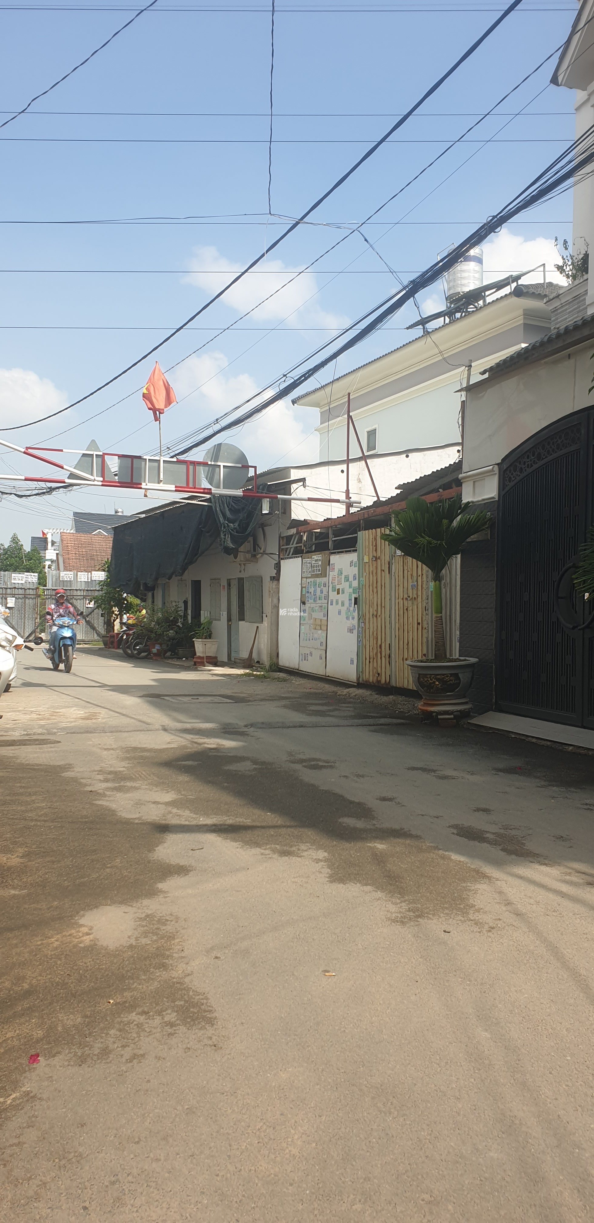 Bán đất hẻm xe hơi đường linh đông _ vòng xoay phạm văn đồng