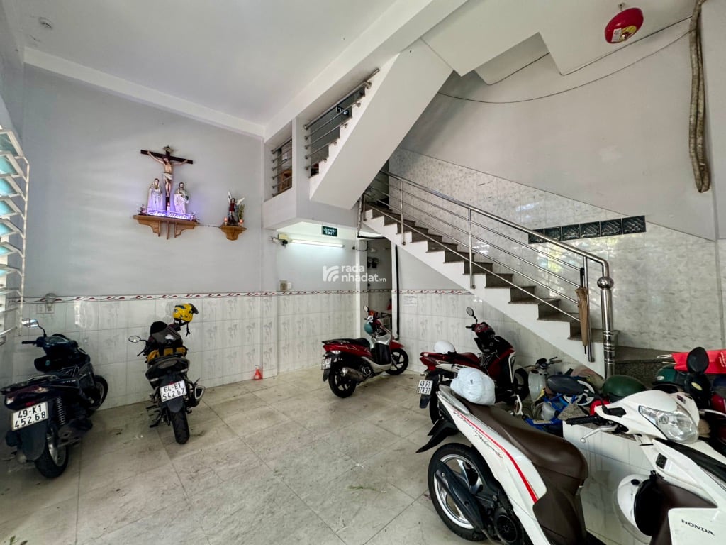 BÁN NHÀ HƯNG HÓA 74M2 4 TẦNG NGANG 5.5M 40TR/THÁNG 9.5 TỶ GẦN BẮC HẢI CÔNG VIÊN LÊ THỊ RIÊNG