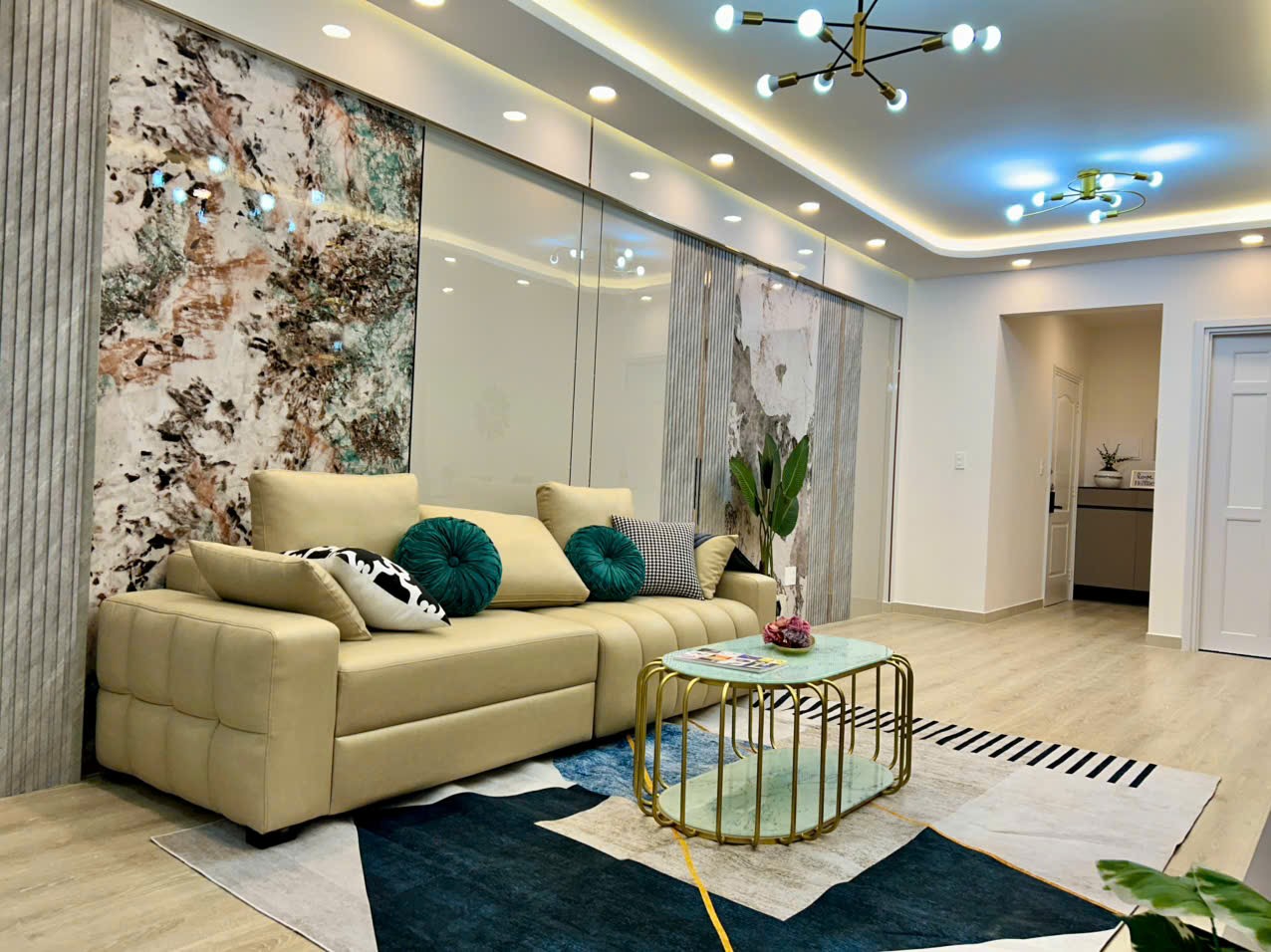 Bán căn hộ Mỹ Khánh, Phú Mỹ Hưng , Q7, 113m2, tk 3PN nhà đẹp, giá chỉ 10,8 tỷ 