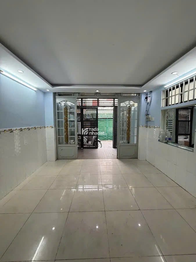 Bán nhà HXH Lạc Long Quân, P.8, Tân Bình chỉ 4.8 tỷ 