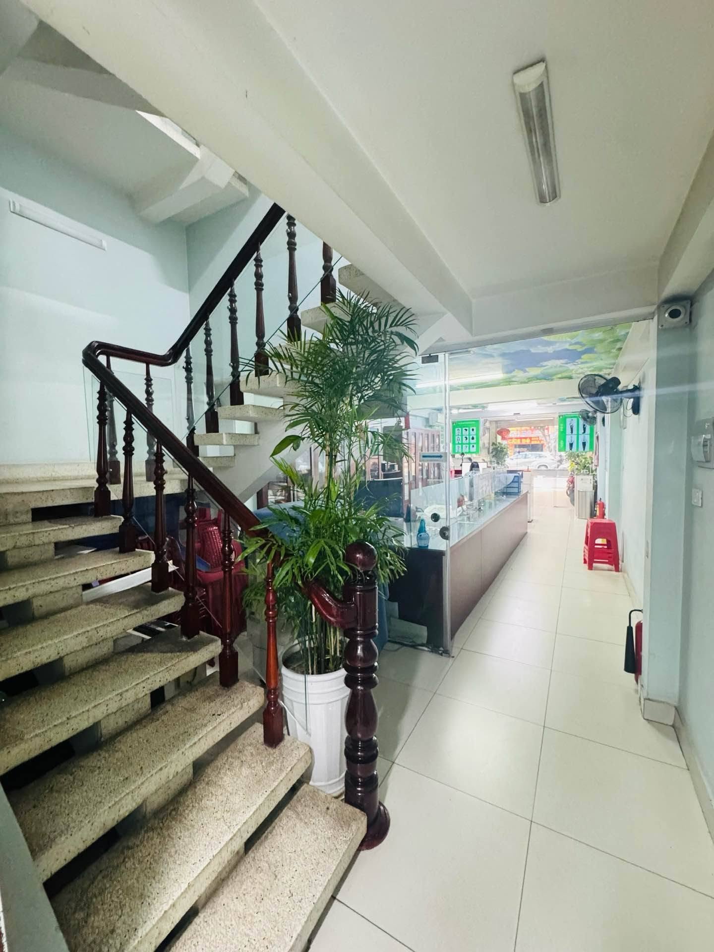  Mặt  Tiền Nguyễn Oanh,6 Tầng, Thang Máy, Nhà 2 mặt tiền, Kinh doanh Vip
