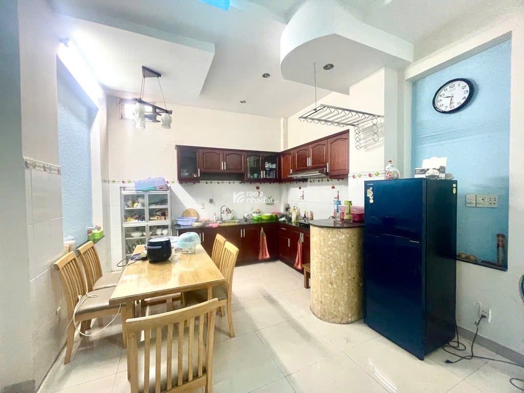 Bán Rất Gấp Nhà 4 Tầng Diện Tích 83m2 Đường Thống Nhất P16 Quận Gó Vấp