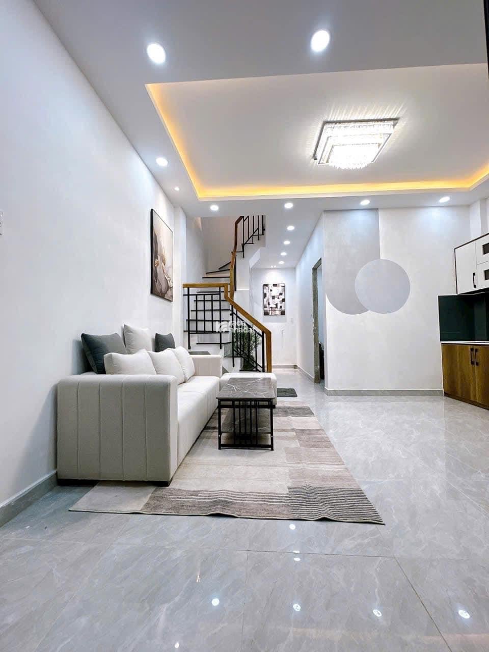 Rẻ nhất Quận 10. Nhà 40.9m2 đường Ngô Gia Tự P9 Quận 10 giá 3tỷ470tr. Sổ cầm tay