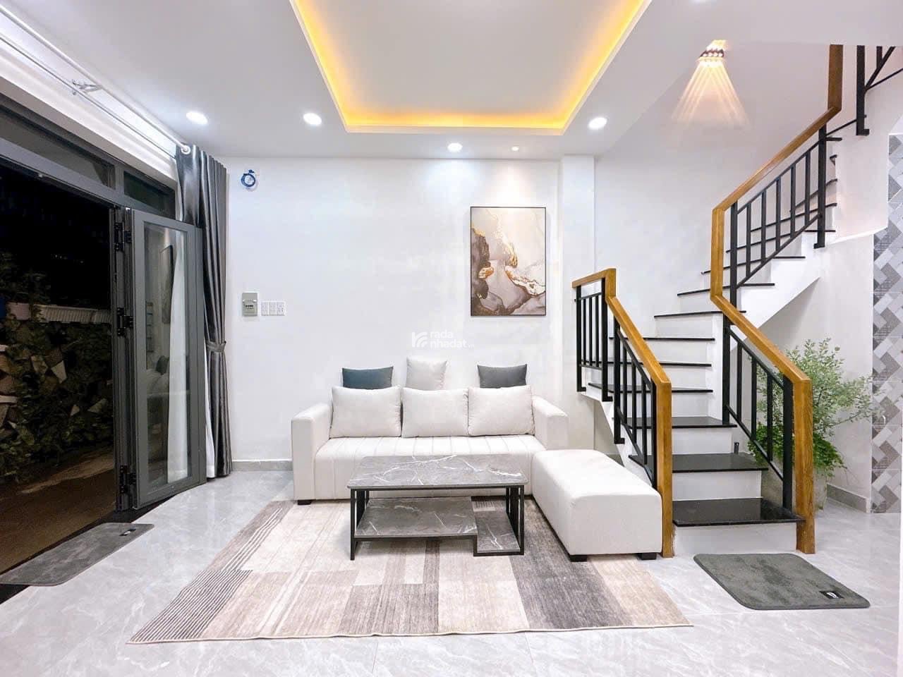 Rẻ nhất Quận 10. Nhà 40.9m2 đường Ngô Gia Tự P9 Quận 10 giá 3tỷ470tr. Sổ cầm tay