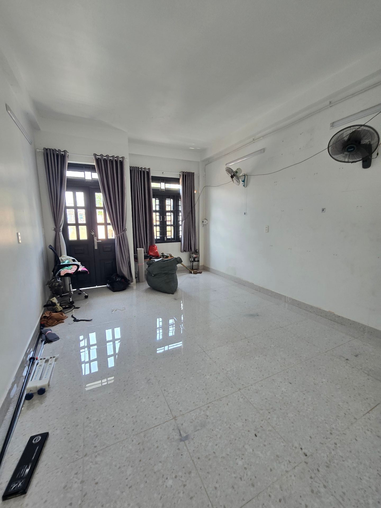 Hẻm 6m đường Tân Hương, 60m2, 5 tầng, 6PN, nhà đẹp, vị trí đẹp, Chỉ 8.75 tỷ