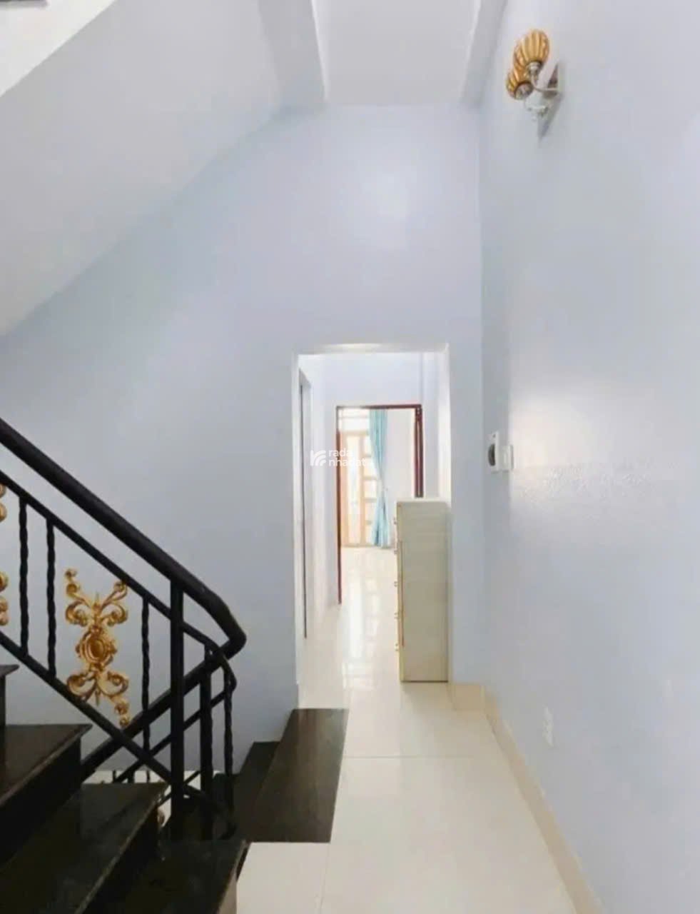 Chỉ 6T2 -63MV ngay Phú Mỹ Hưng nhà 4 lầu BTCT ôtô ngủ nhà - vừa ở vừa làm công ty