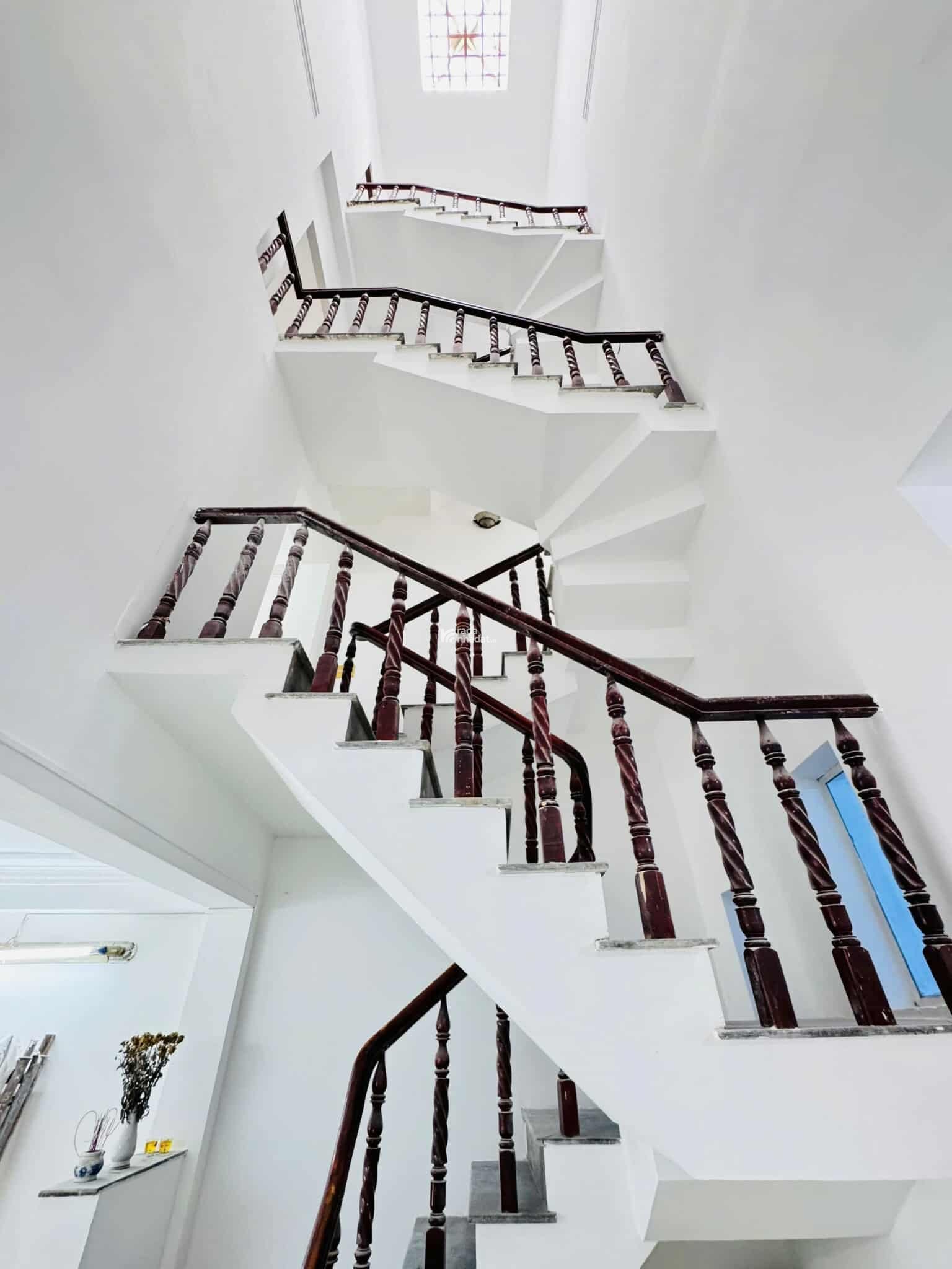 Siêu phẩm tân cổ điển khu vip  Phường 14 GV- 68 M2, 7 phòng ngủ, giá mới chỉ 7,95 tỷ