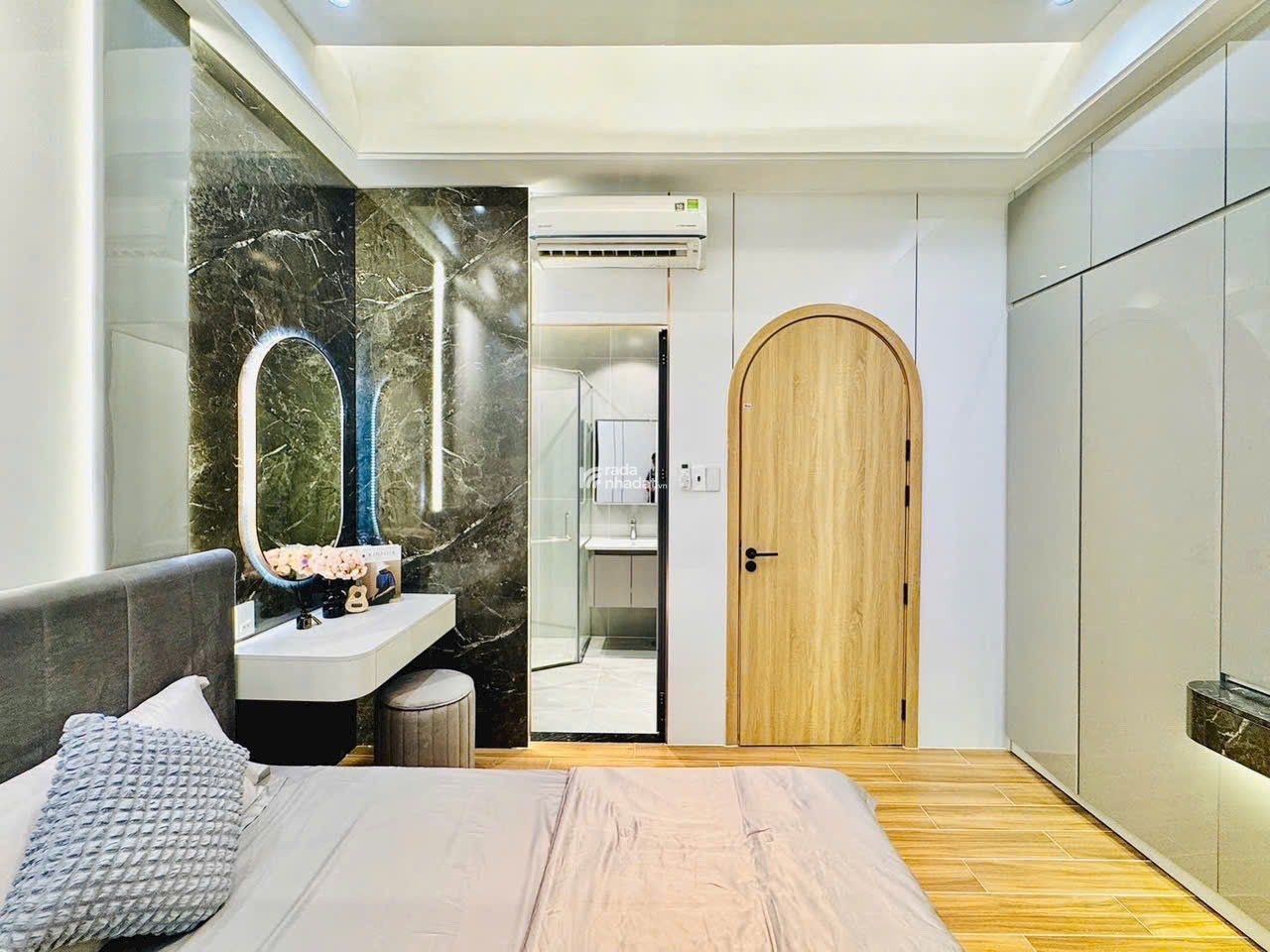 SIÊU PHẨM NHÀ 4 TẦNG – THANG MÁY – FULL NỘI THẤT CAO CẤP – SÂN THƯỢNG LUNG LINH