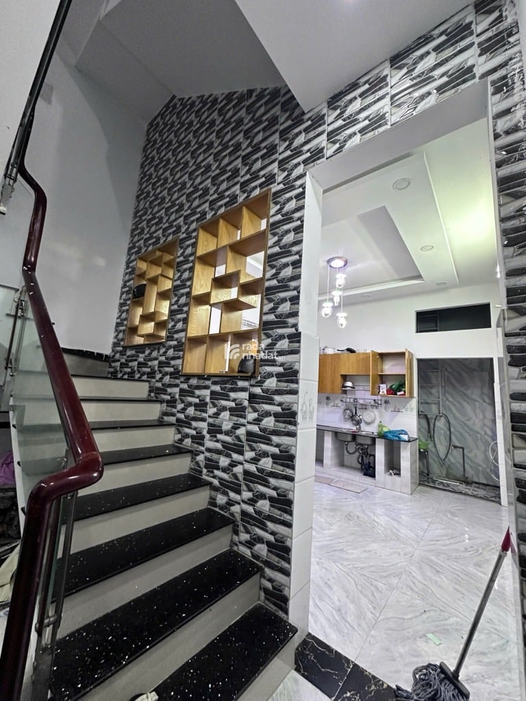 NHÀ 3 TẦNG 76m2 –  ĐỐI DIỆN GIGAMALL- HIỆP BÌNH CHÁNH- HÀNG XÓM BÌNH THẠNH– KV HIẾM NHÀ BÁN