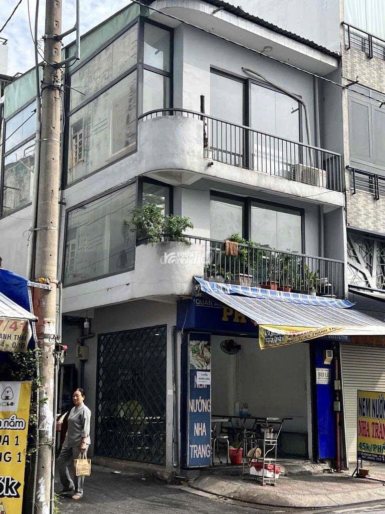 HOT: BÁN NHÀ 2 MẶT TIỀN ĐƯỜNG THÀNH THÁI , Q10