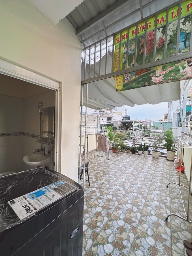 SIÊU PHẨM NHÀ ĐẸP 4 TẦNG- KHU VIP TÂN PHÚ/ TÂN SƠN NHÌ, ĐI BỘ RA CÔNG VIÊN- 5 PHÒNG NGỦ