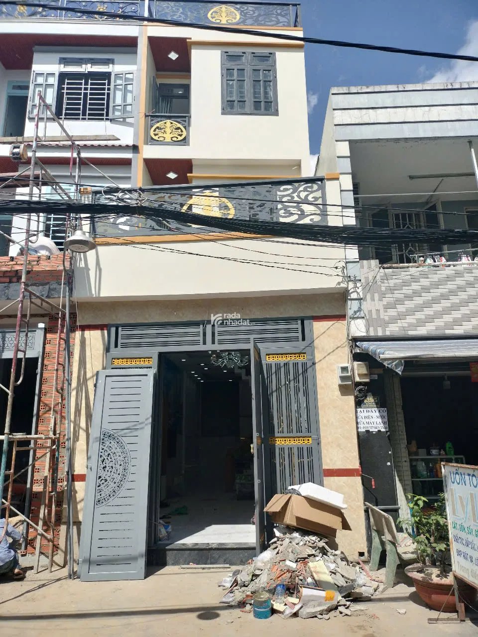  BÁN NHÀ HƯƠNG LỘ 2 ,3 TẦNG ĐẸP ,FULL NỘI THẤT - HẺM XE HƠI 7M - BÌNH TÂN, GIÁ 5.7 TỶ
