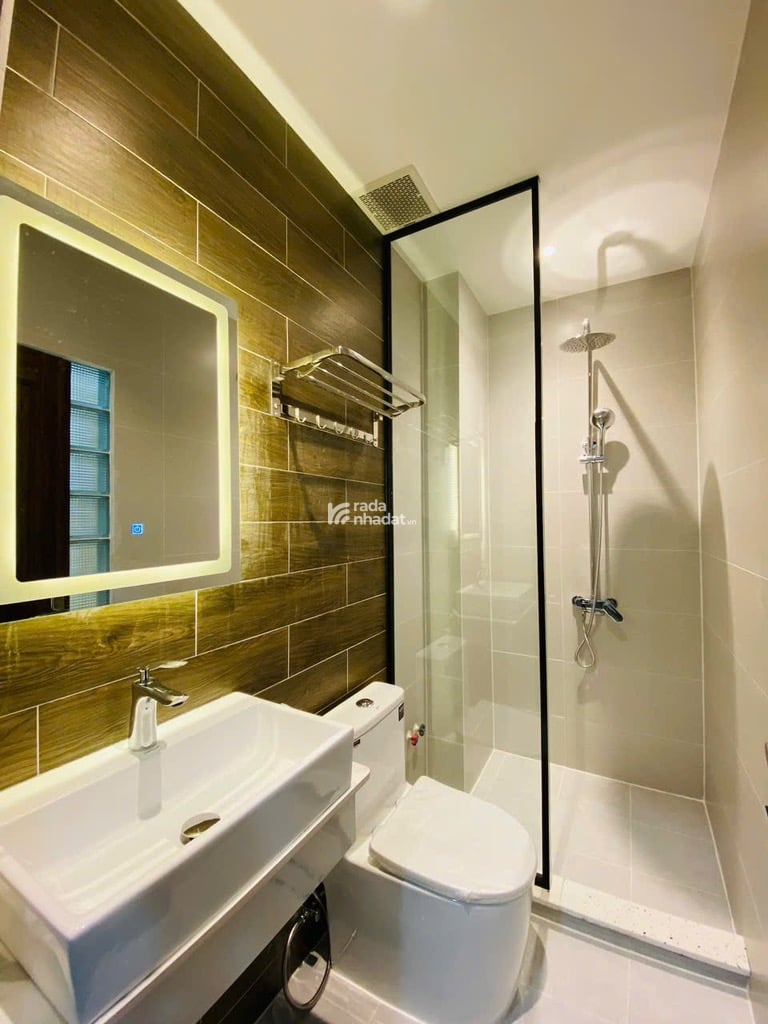 CHDV 8 TẦNG 14 PHÒNG MỚI ĐẸP FULL NỘI THẤT - DÒNG TIỀN 100 Tr