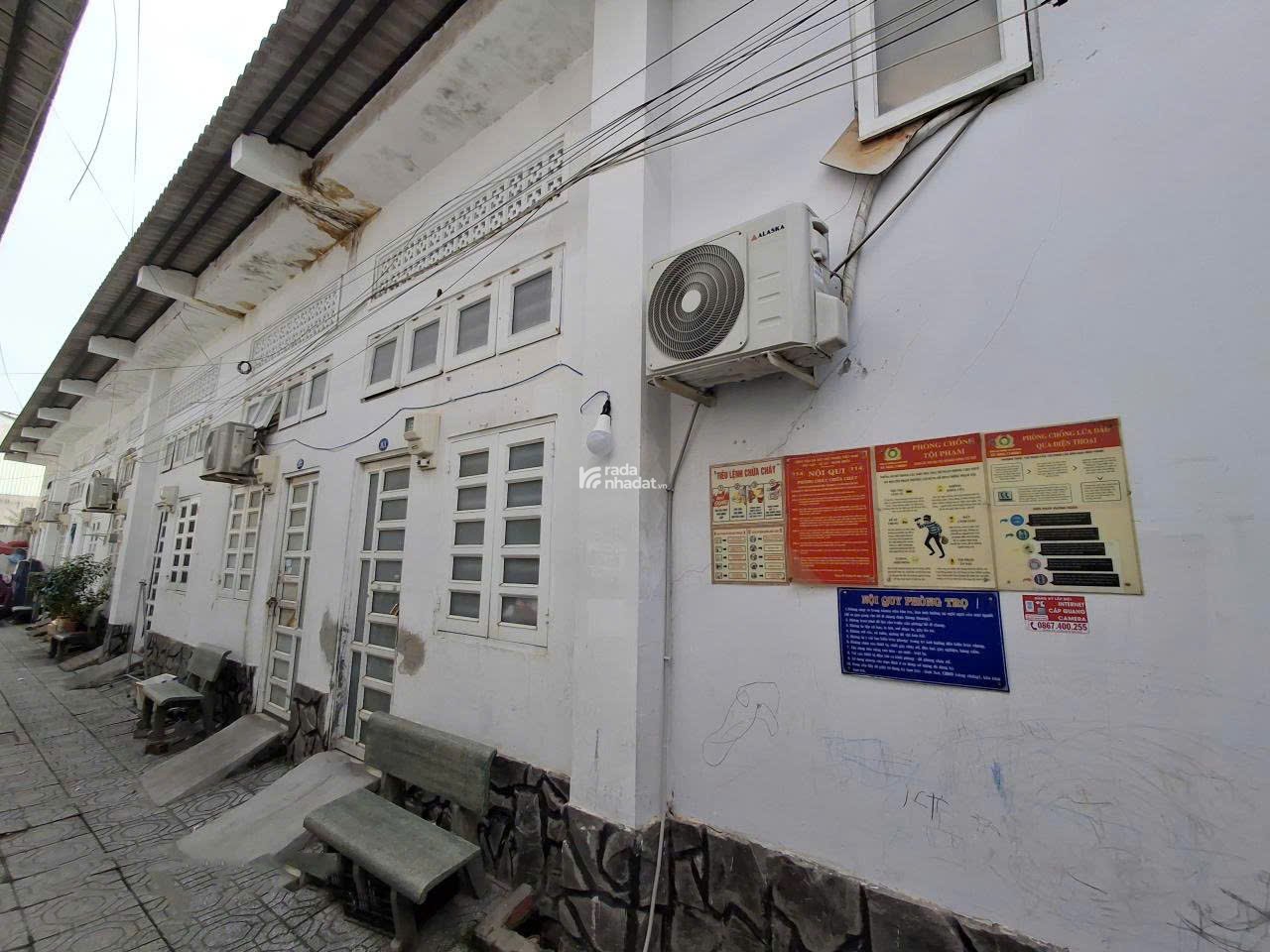 BÁN GẤP NHÀ MT KÊNH, KHU KINH DOANH SẦM UẤT