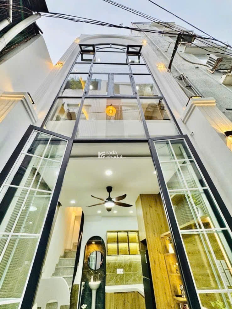 Nhà mới Huỳnh Văn Bánh - QUẬN PHÚ NHUẬN - 4 Tầng - 4.69 tỷ