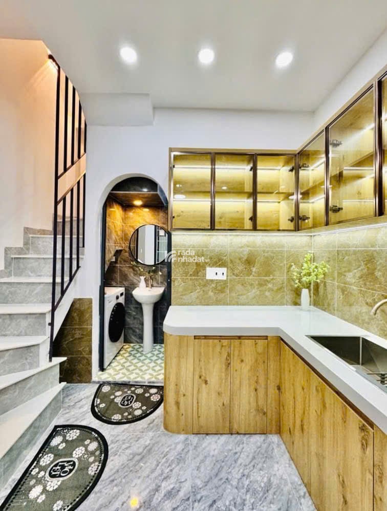 Nhà mới Huỳnh Văn Bánh - QUẬN PHÚ NHUẬN - 4 Tầng - 4.69 tỷ