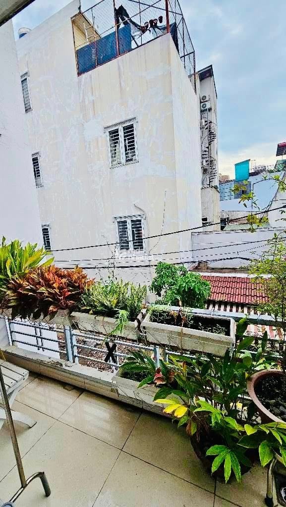 TÂN PHÚ GIÁ BÌNH TÂN TÂN QUÝ  HẺM 6M  SÁT MẶT TIỀN  3 TẦNG  71M NGANG 6.1 CHỈ 7.X