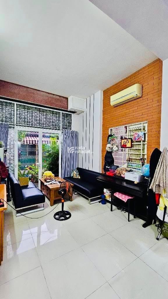 TÂN PHÚ GIÁ BÌNH TÂN TÂN QUÝ  HẺM 6M  SÁT MẶT TIỀN  3 TẦNG  71M NGANG 6.1 CHỈ 7.X