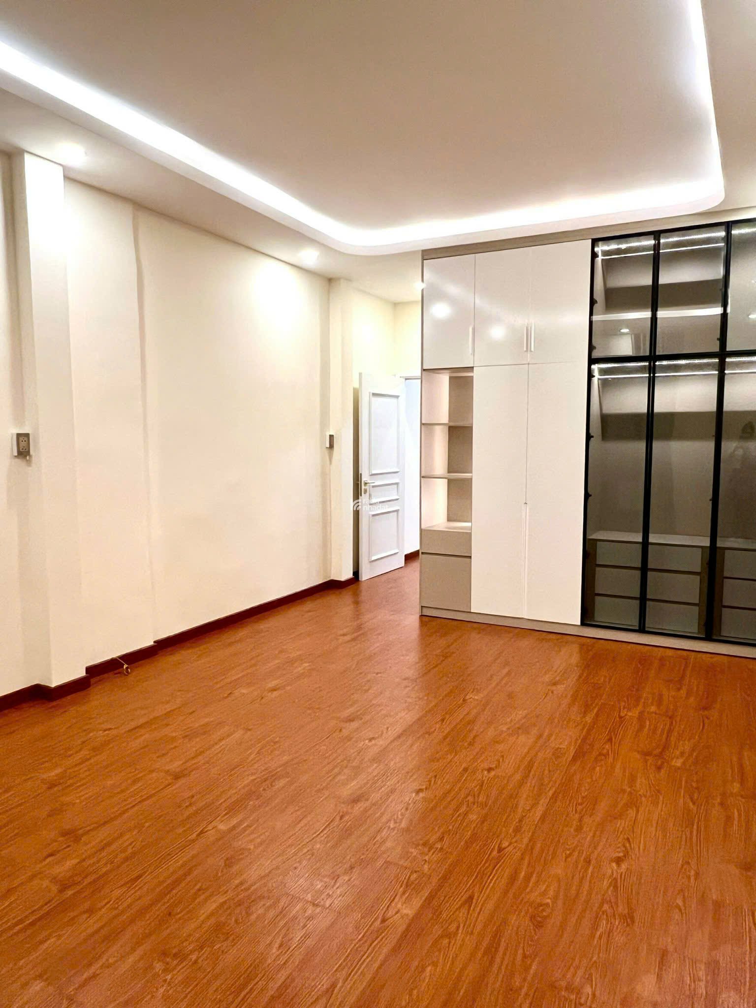 BÁN NHÀ HXH NGUYỄN TIỂU LA P.8 QUẬN 10 - DT 6 X 16M SIÊU HIẾM - GIÁ CHỈ 20.5 TỶ