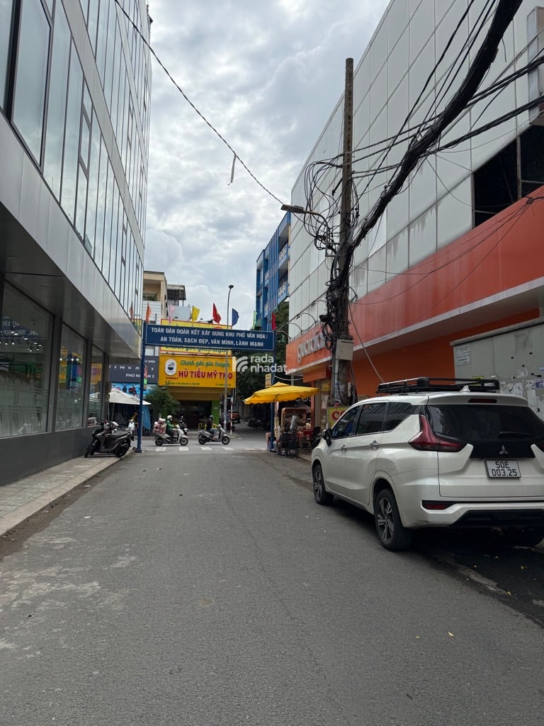 NGAY AEON MALL, HẺM XE HƠI GÒ DẦU, TÂN PHÚ, 22M2 NGANG HIẾM CÓ. GIẢM 550TR CHỈ 12.9T TL TỐT
