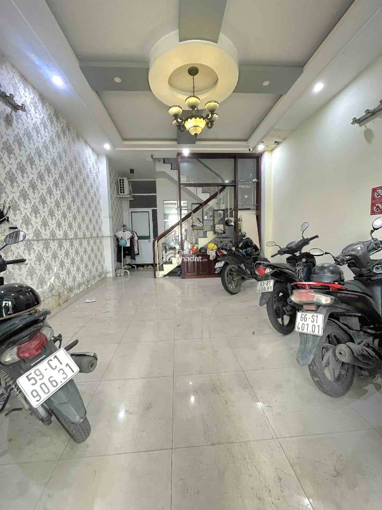 BÌNH TÂN - HƯƠNG LỘ 2 - HẺM XE HƠI THÔNG 65M - 4 TẦNG - DÒNG TIỀN 15TR/ THÁNG  