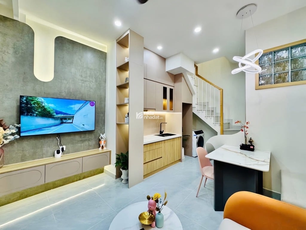 SÁT Q1. HẺM XE HƠI XÔ VIẾT NGHỆ TĨNH, BÌNH THẠNH, 2 TẦNG Ở NGAY, GIẢM 350TR CHỈ 3.59T 