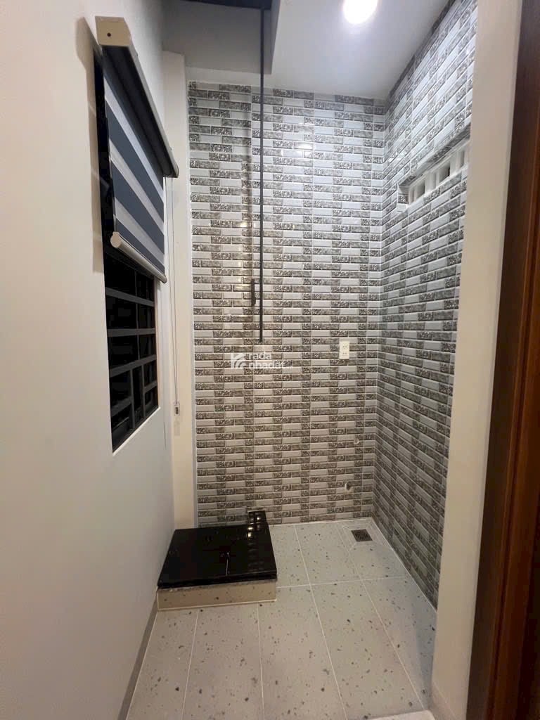 mặt tiền chợ Tân Quy cách Lotte 1km; 61m2; 3PN; không quy hoạch vào ở ngay