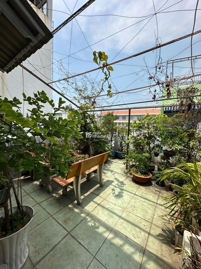 BÁN NHÀ ĐƯỜNG SỐ 18 105M2 7.9 TỶ HẺM XE HƠI THÔNG BTCT 4PN BÌNH TÂN