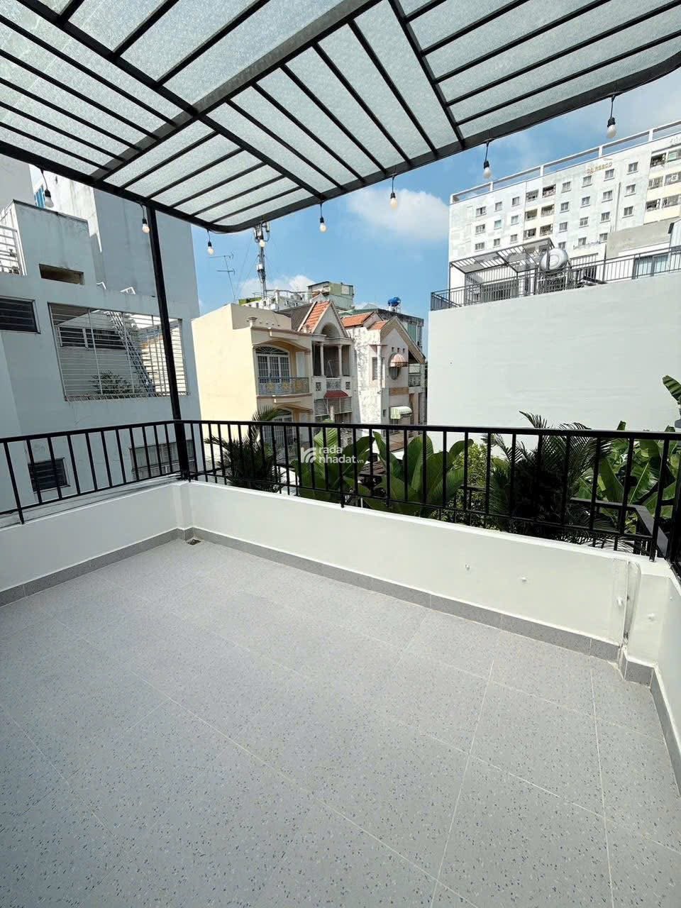 Bán gấp nhà HXH Nguyễn Thượng Hiền, Bình Thạnh giá chỉ 3 tỷ 750, CN đủ 45m2, SHR đầy đủ tiện nghi