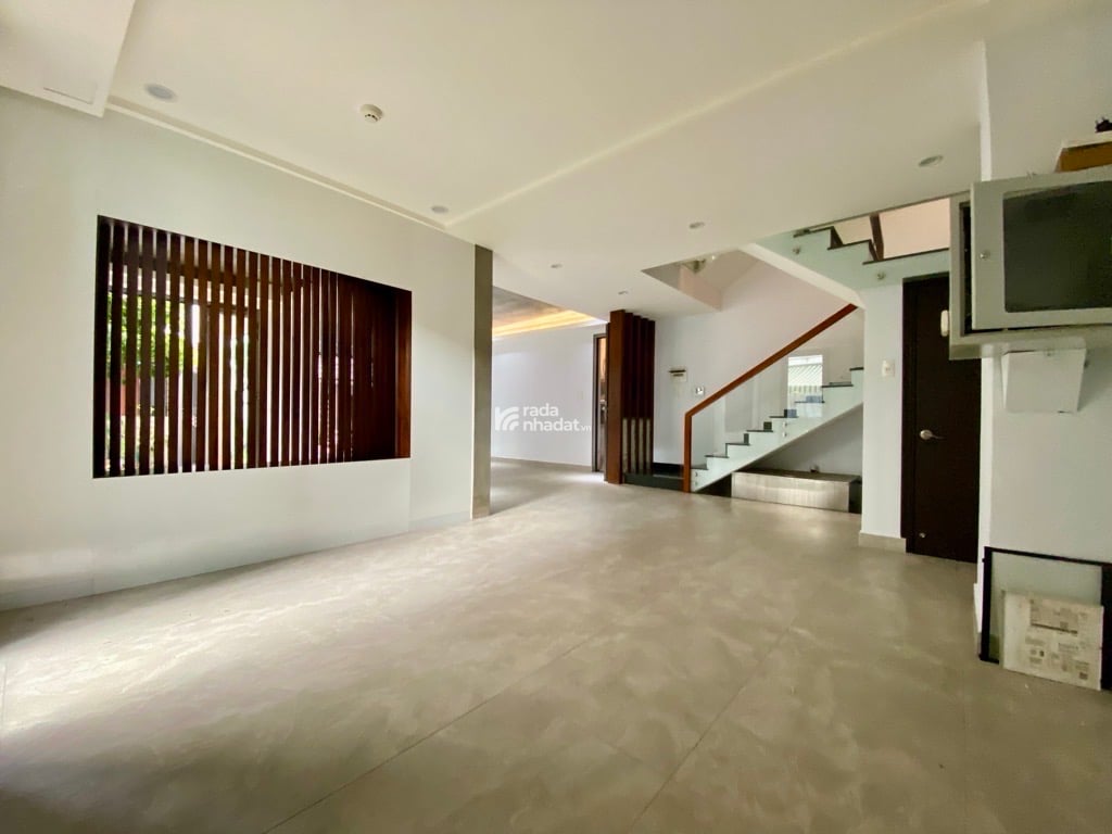 Khu Hiếm Biệt Thự Căn Góc - Vị trí Hiếm Bán Quận 11 . Giá Siêu Tốt .Tặng Nội Thất Cao Cấp 