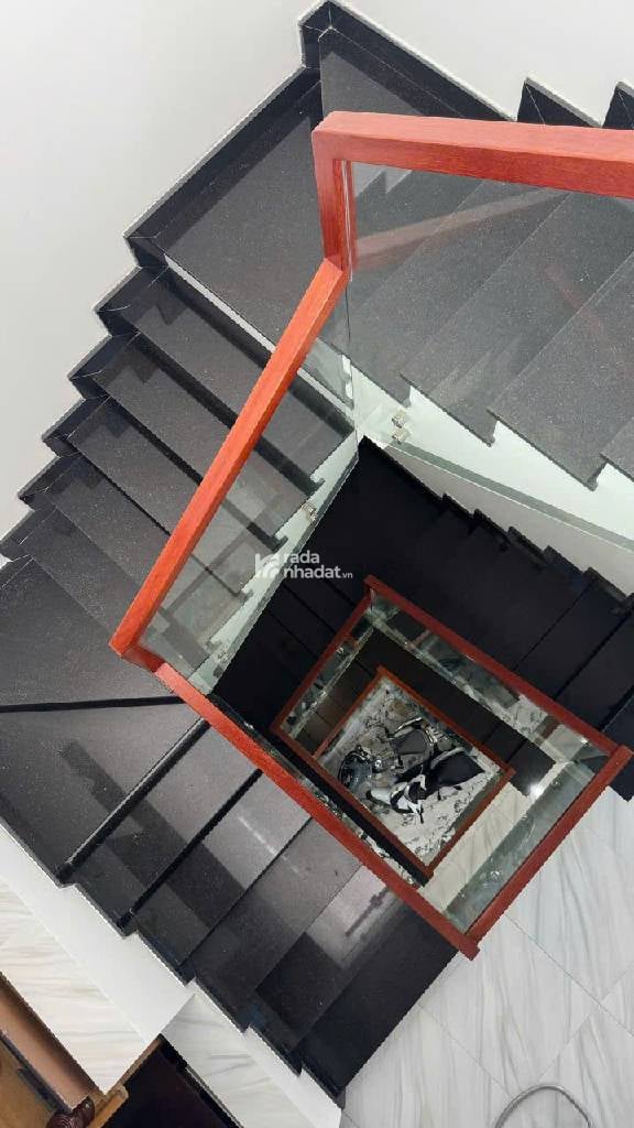 NHÀ 4 TẦNG MỚI ĐẸP - 71M2 - 4PN - GẦN DU LỊCH ĐẦM SEN - NHỈNH 10 TỶ 