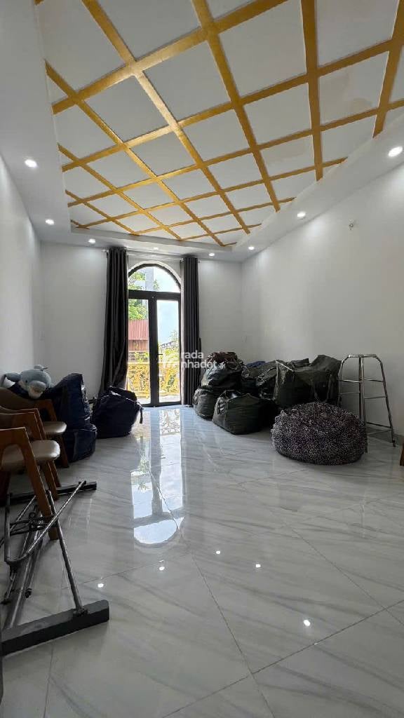 NHÀ 4 TẦNG MỚI ĐẸP - 71M2 - 4PN - GẦN DU LỊCH ĐẦM SEN - NHỈNH 10 TỶ 