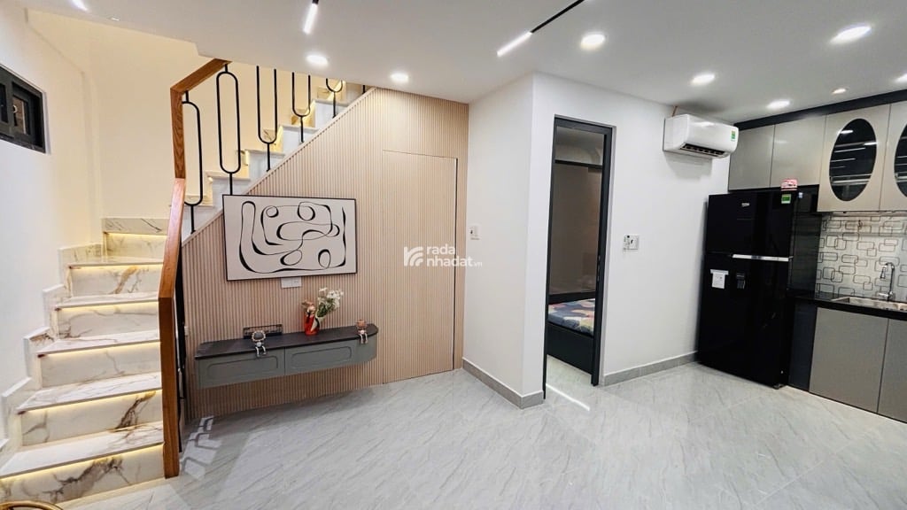 SÁT SÂN BAY, HẺM XE HƠI SÁT NHÀ, CÔ GIANG, PHÚ NHUẬN, 33M2 TIỆN XÂY. GIẢM 350TR CHỈ CÒN 4.75T TL 
