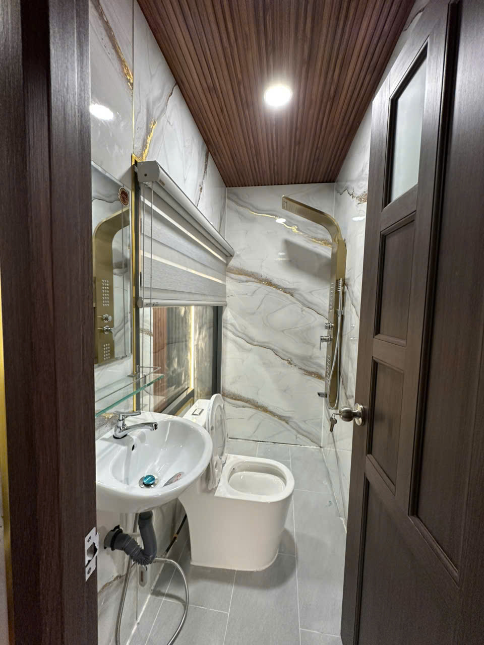  BÁN CHDV 6 TẦNG  20 PHÒNG -THANG MÁY -DÒNG TIỀN 90 TRIỆU/THÁNG - LÊ ĐỨC THỌ P16 GÒ VẤP GIÁ 14.3 TỶ