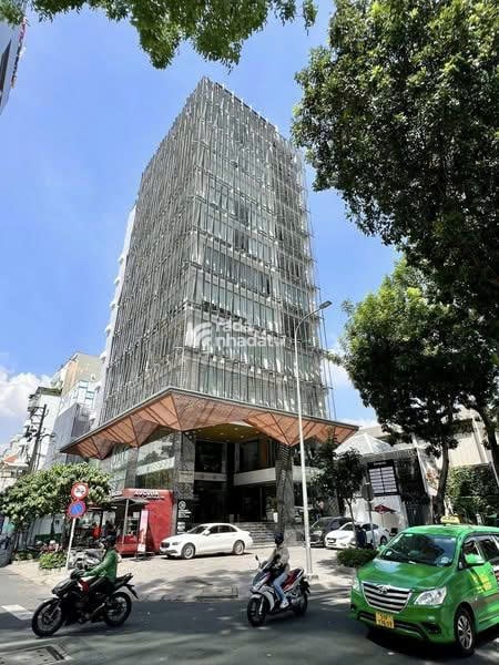 Bán Nhà 2 Mặt Tiền Trước Sau 157B Cô Bắc. Phường Cô Giang. Quận 1