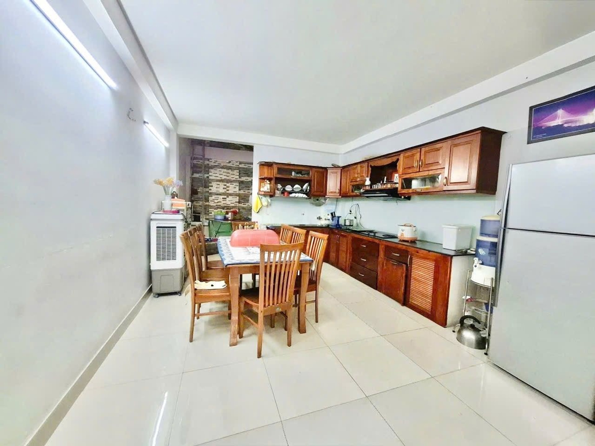 Hẻm 6m Hà Thị Đát, 90m2, 4x22, 5 tầng, 5PN, lắp được thang máy, Chỉ 9.6 tỷ TL