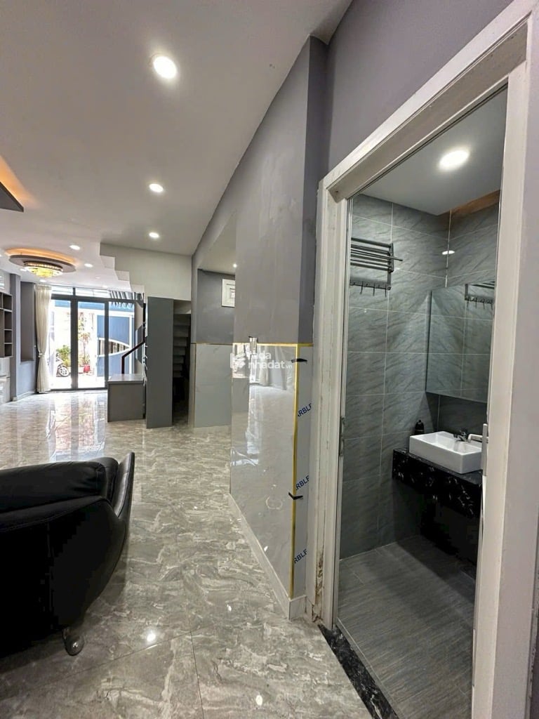 AN DƯƠNG VƯƠNG PHƯỜNG 3 QUẬN 5- DT: 4.1/5.7*13.5- 13 TỶ 2