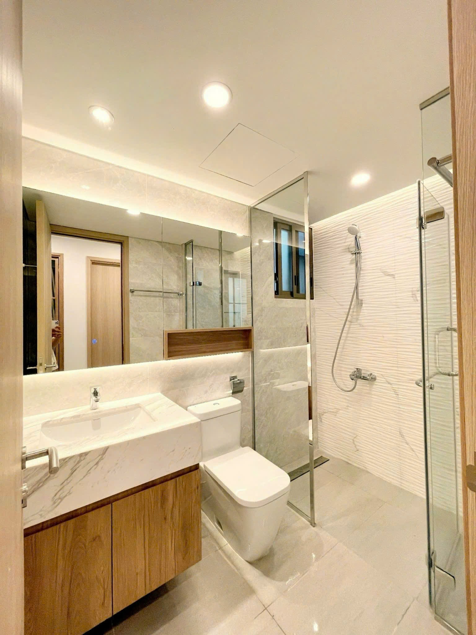 CHO THUÊ GẤP CĂN HỘ MIDTOWN THE PEAK PHÚ MỸ HƯNG - 3 PHÒNG NGỦ - NHÀ MỚI ĐẸP