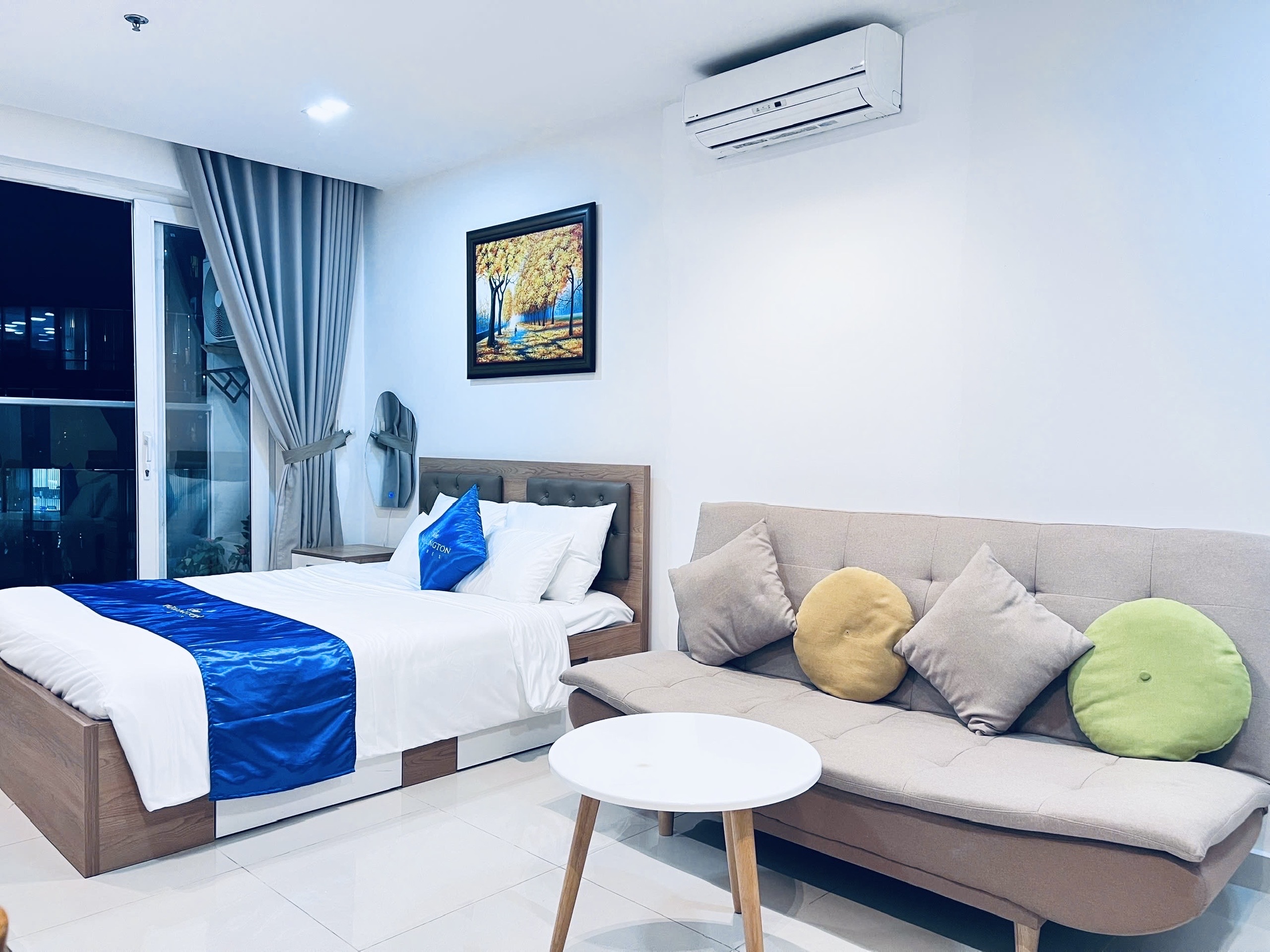 Chính chủ cho thuê căn hộ 1PN OT Sky Center 5B Phổ Quang, Diện tích: 40m2 - Giá thuê: 10 triệu/th