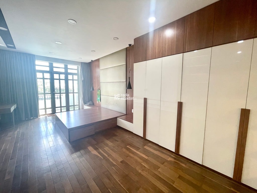 MẶT TIỀN KD-AN DƯƠNG VƯƠNG-NHÀ 4 TẦNG 80M2-GIÁ 11.5 TỶ